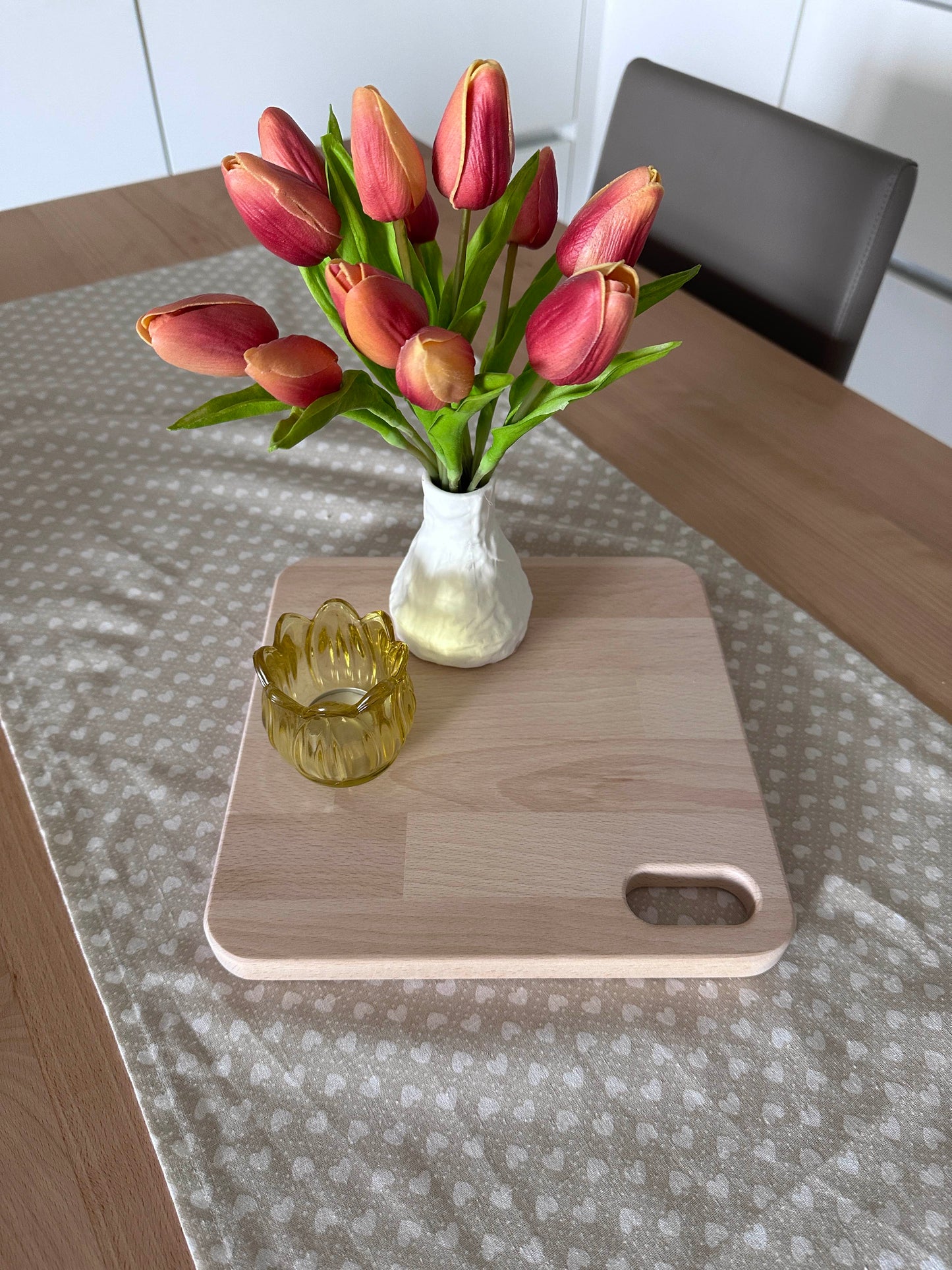 Tagliere QUADRATO con foro ad asola
