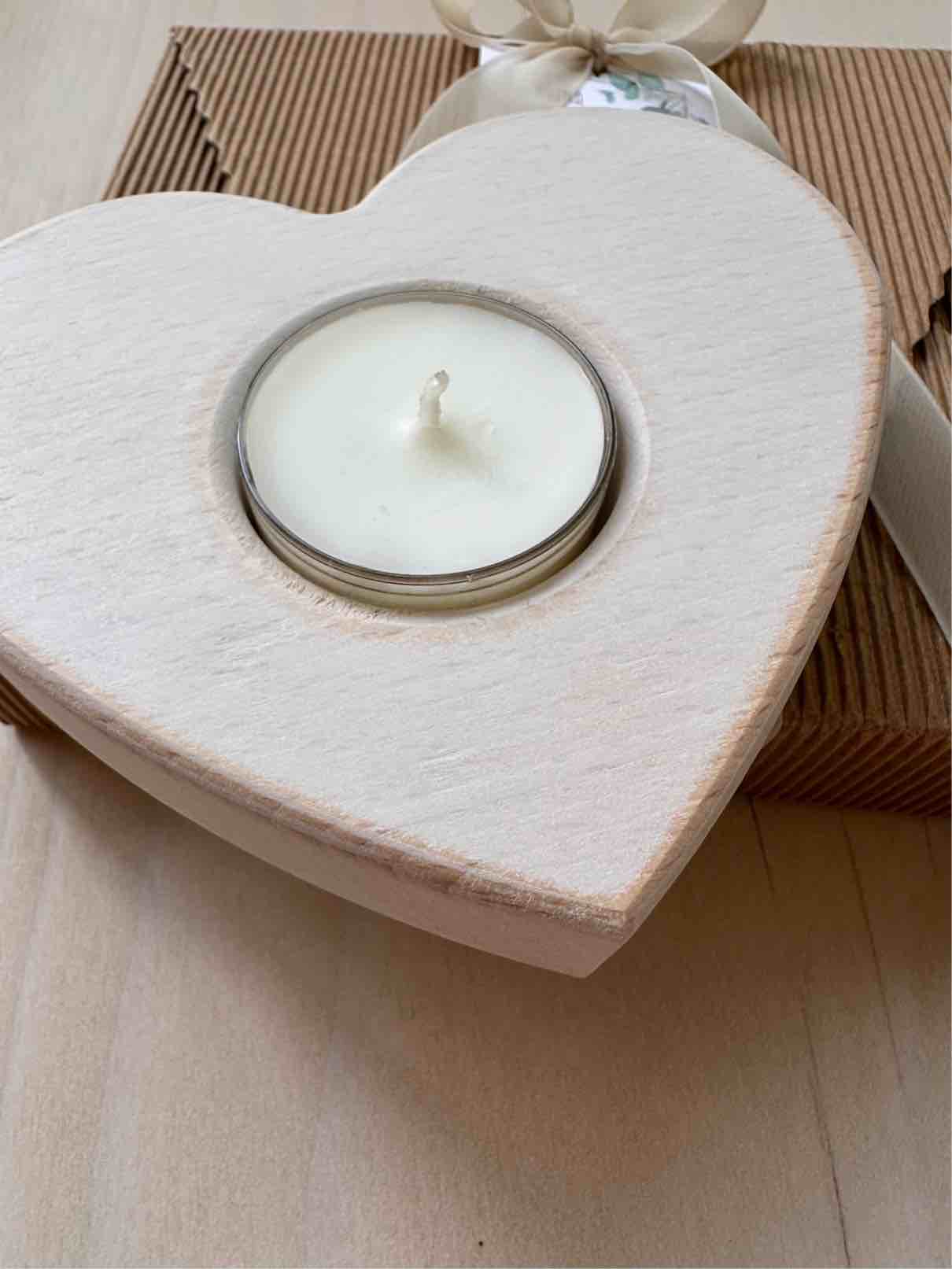 CUORE PORTA CANDELA TEALIGHT SBIANCATO