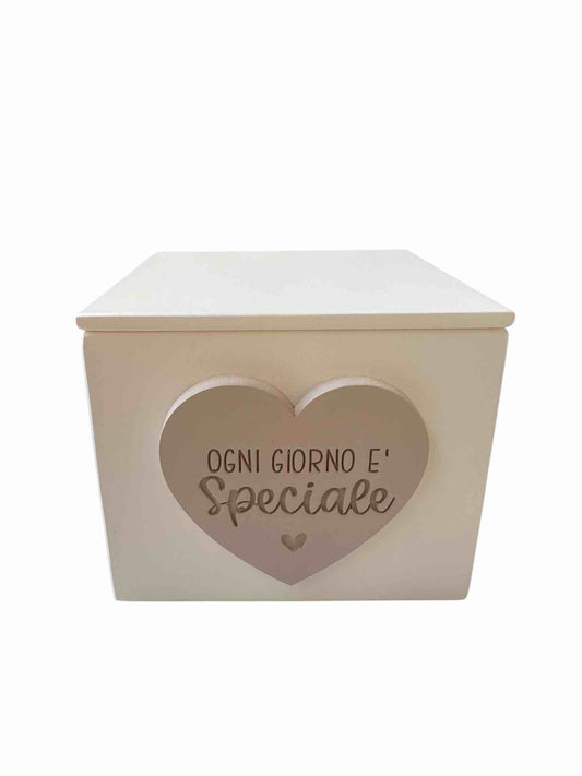 SCATOLA 10x10x8H cm Ogni giorno è Speciale