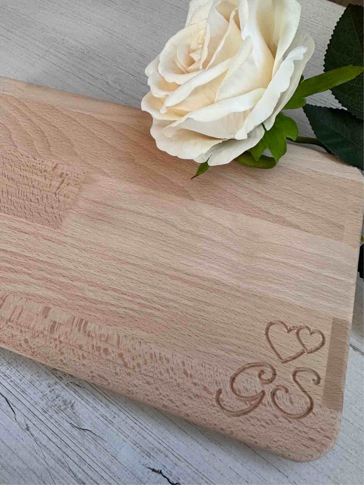 TAGLIERE doppio cuore PERSONALIZZATO
